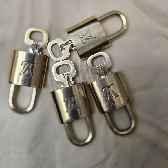 🔥 Louis Vuitton Monogram Speedy 30 EUC 🔥 - Picture 11 of 17